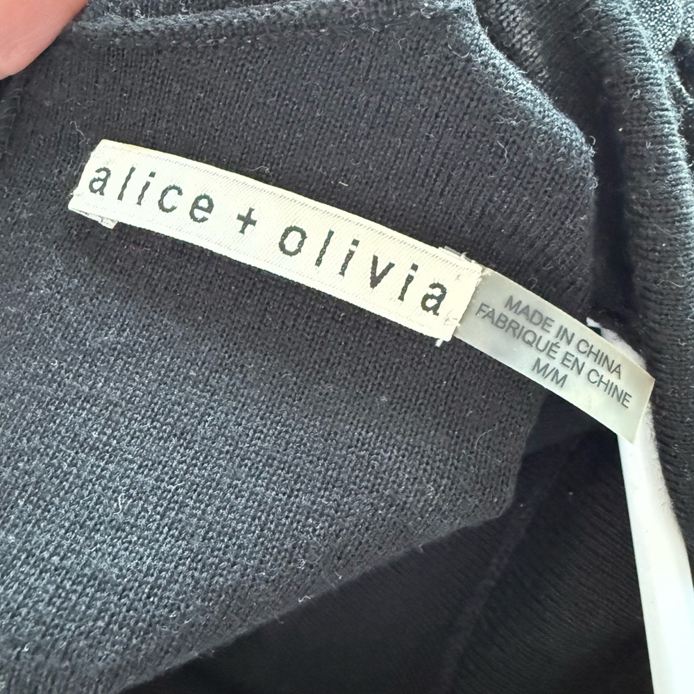 Alice + Olivia Issa Metallic Puff Sleeve Dress size M - Picture 6 of 6